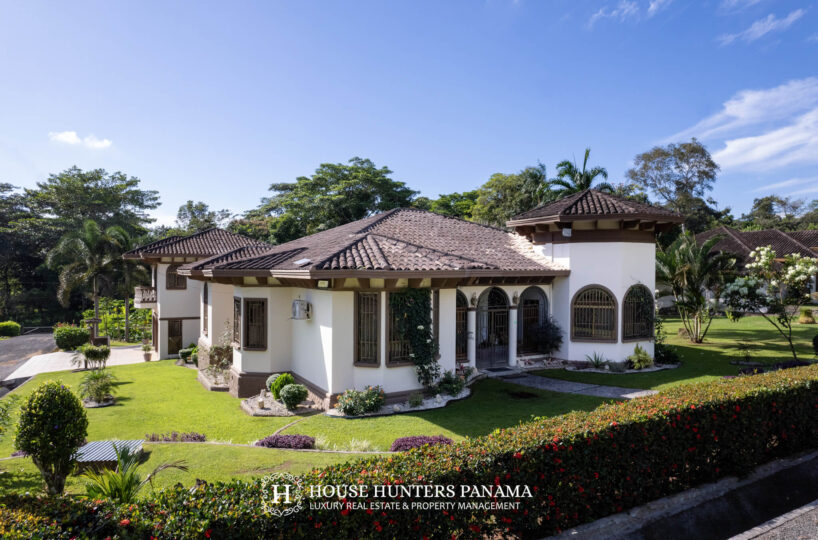 Luxury Home for Sale in Sortova Panama