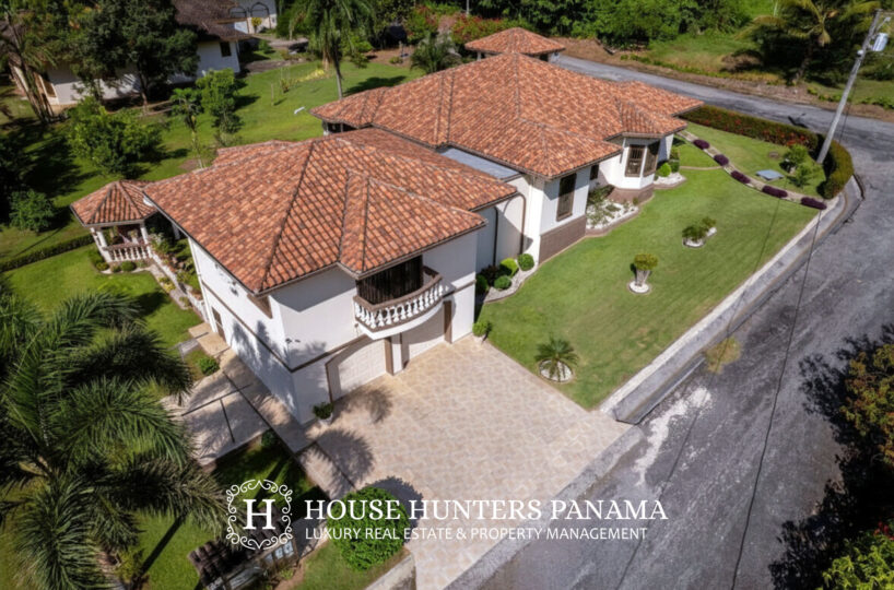 Luxury Home for Sale in Sortova Panama