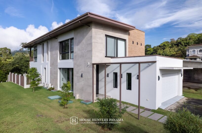 Elegant Home for Sale in Boquete
