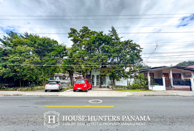 Central Retail Property in Boquete Panama
