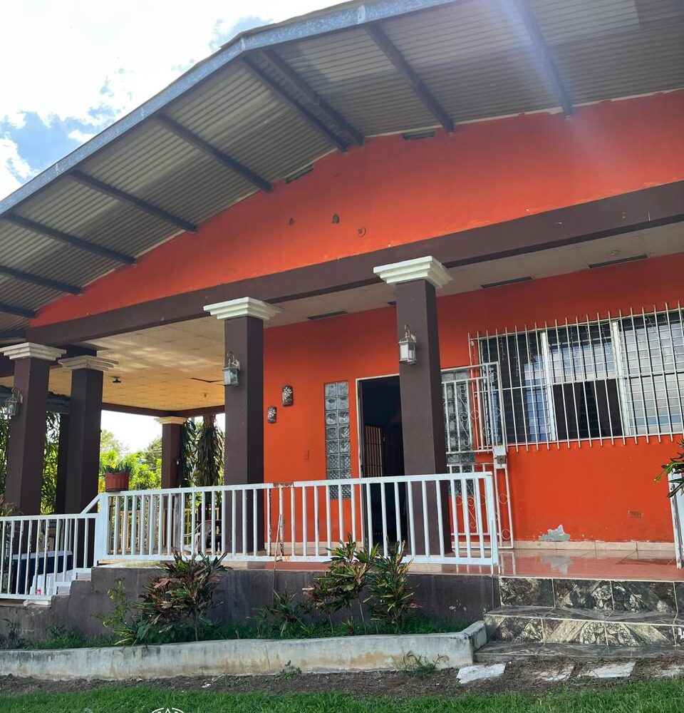 Home in San Carlitos Panama