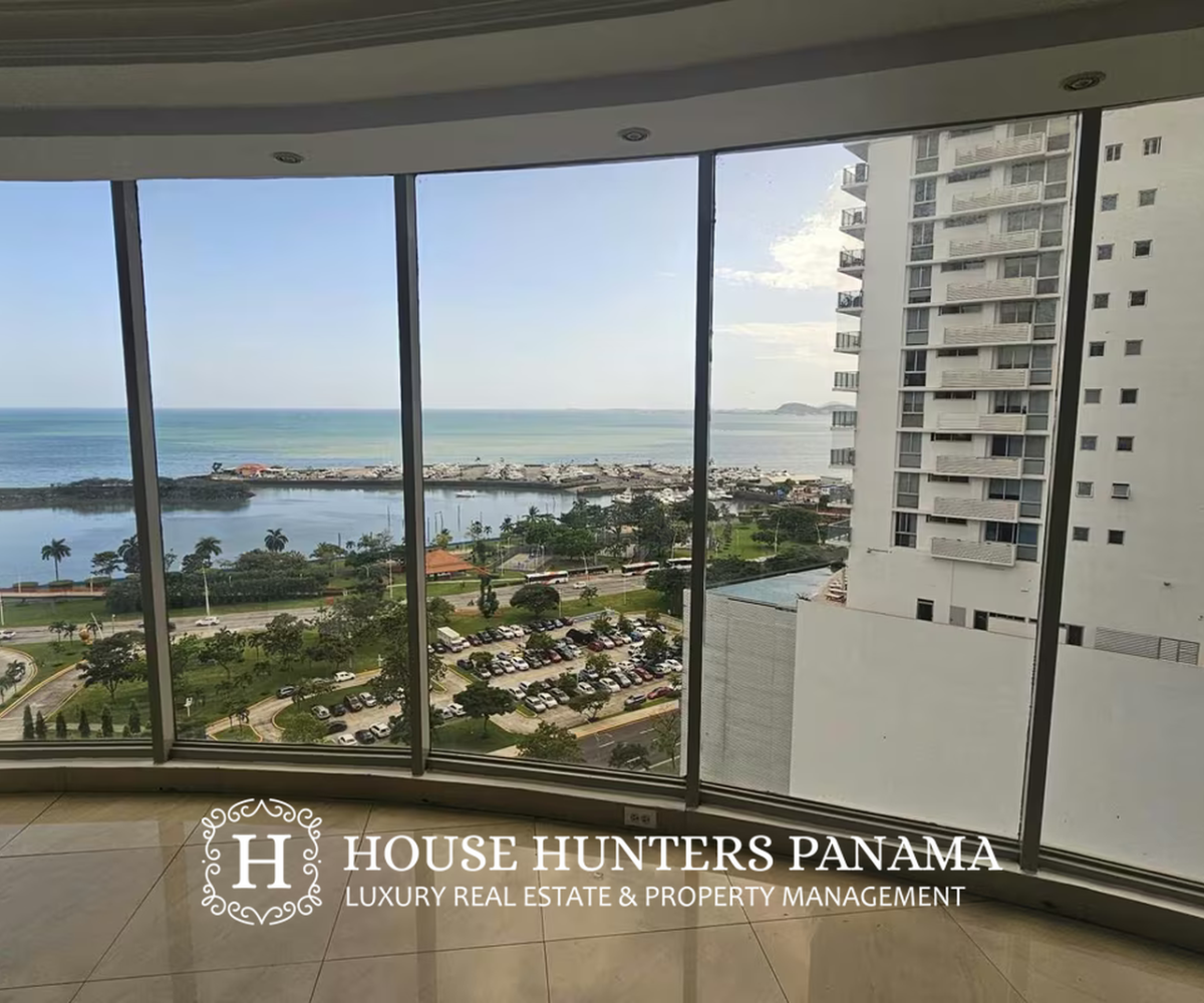 Spacious Condo on Avenida Balboa Panama