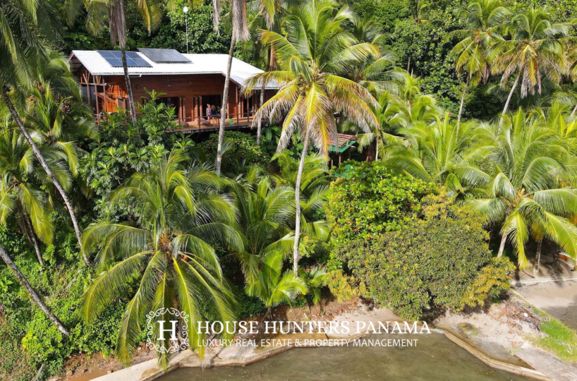 Waterfront Home in Bocas Del Toro Panama