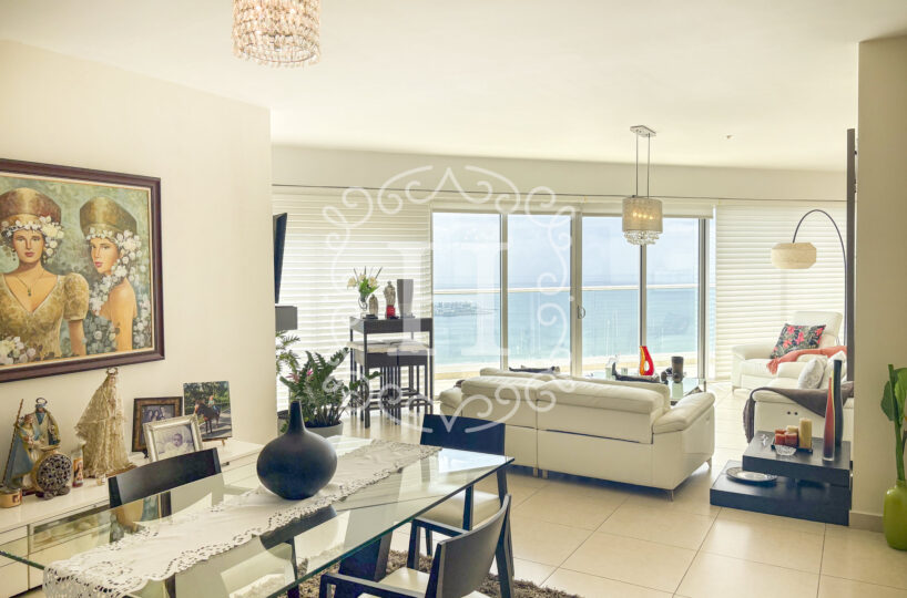 Panama City Panama Oceanfront Penthouse