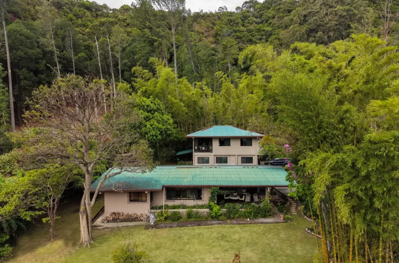 Boquete Home with Mountain View