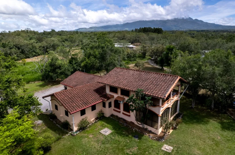 Mountain View Potrerillos Panama House