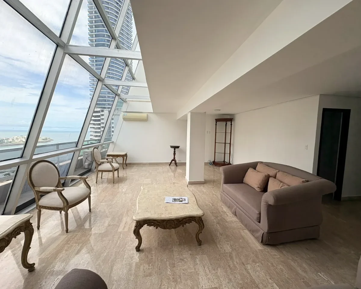 Penthouse Apartment in Panama City Panama