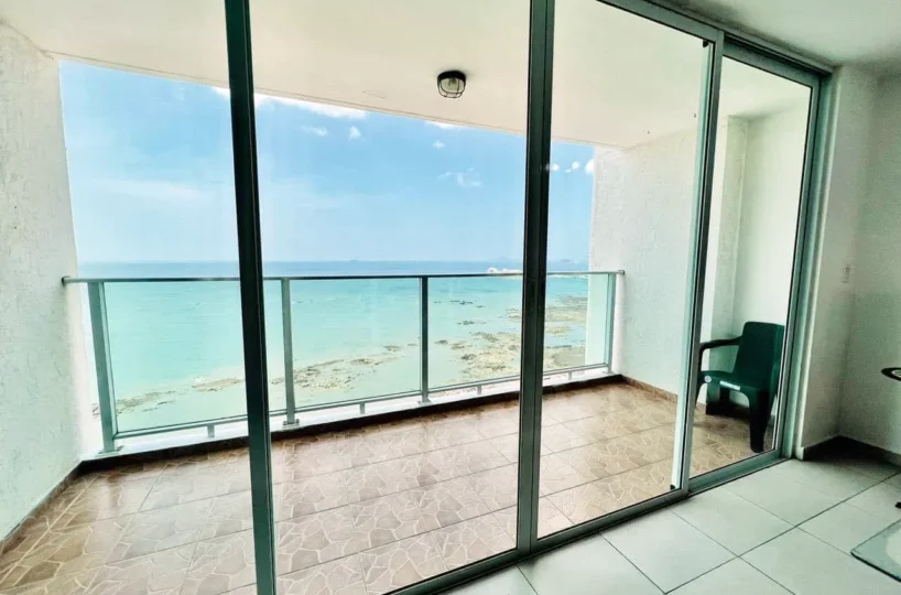 Ocean View Apartment in Panama City Panama