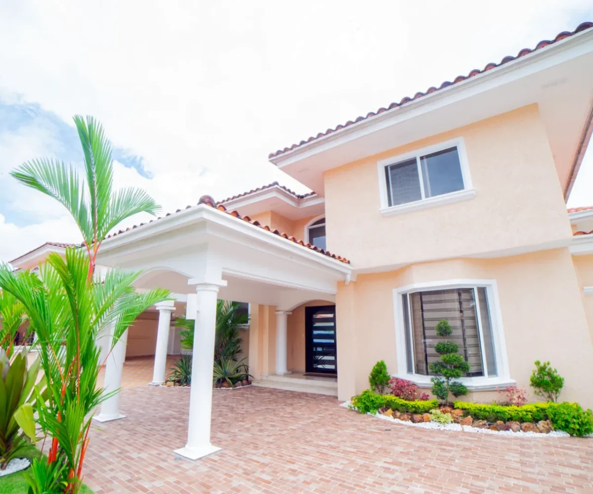 Luxury Family House in Panama City Panama