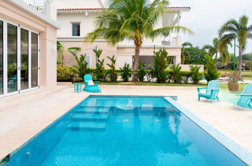 Beachfront House in Buenaventura Panama