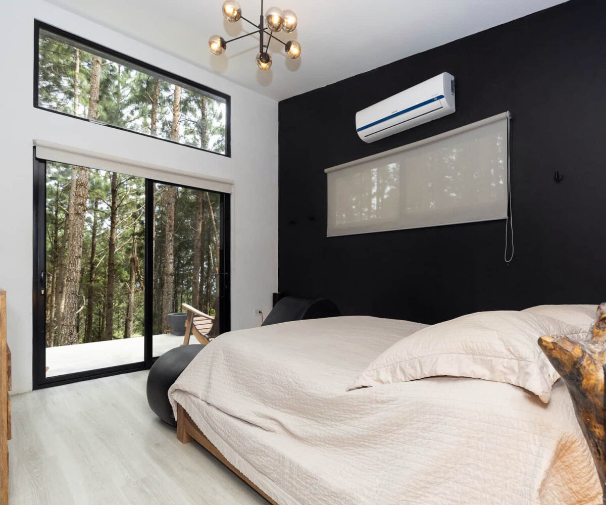 Solar Powered Cabin in Panama