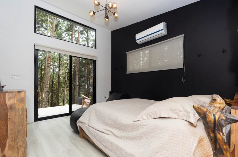 Solar Powered Cabin in Panama