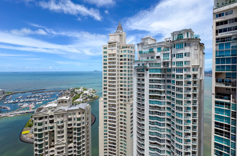 High Floor Condo in Punta Pacifica Panama