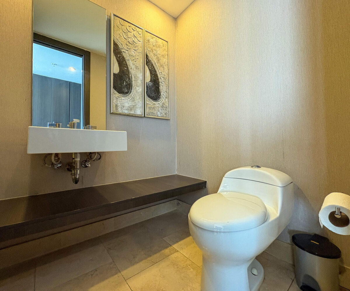 High Floor Condo in Punta Pacifica Panama