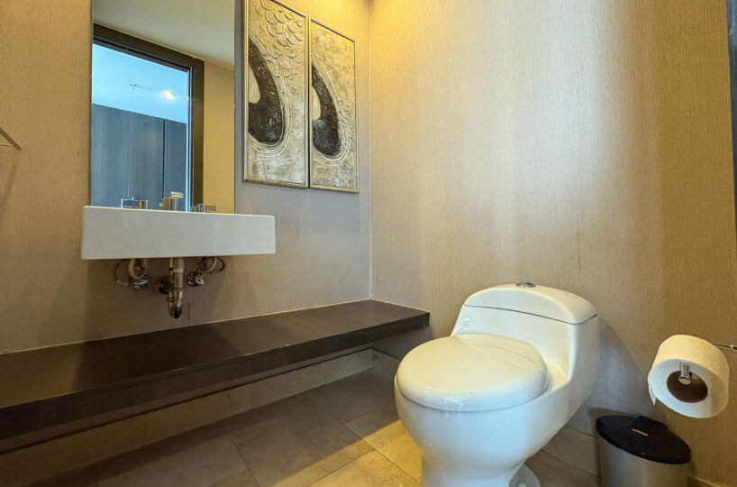 High Floor Condo in Punta Pacifica Panama