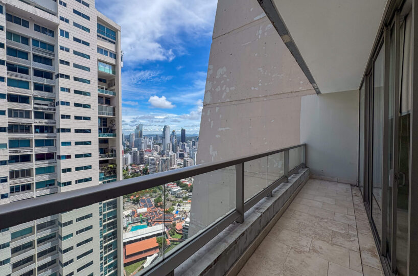 High Floor Condo in Punta Pacifica Panama