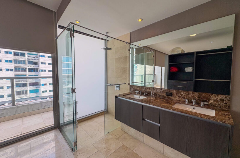 High Floor Condo in Punta Pacifica Panama