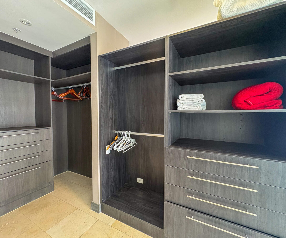 High Floor Condo in Punta Pacifica Panama