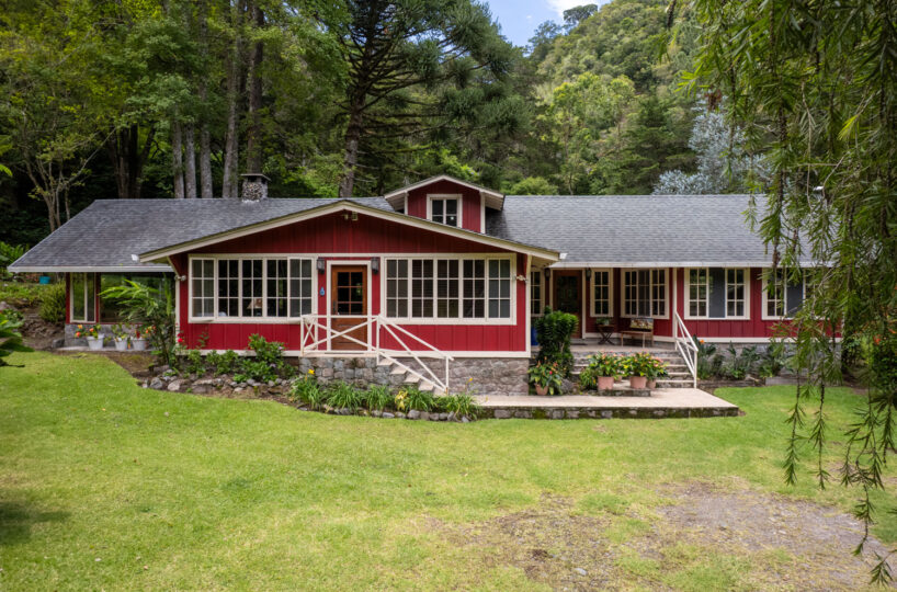 Luxury Mountain Estate in Volcan Panama