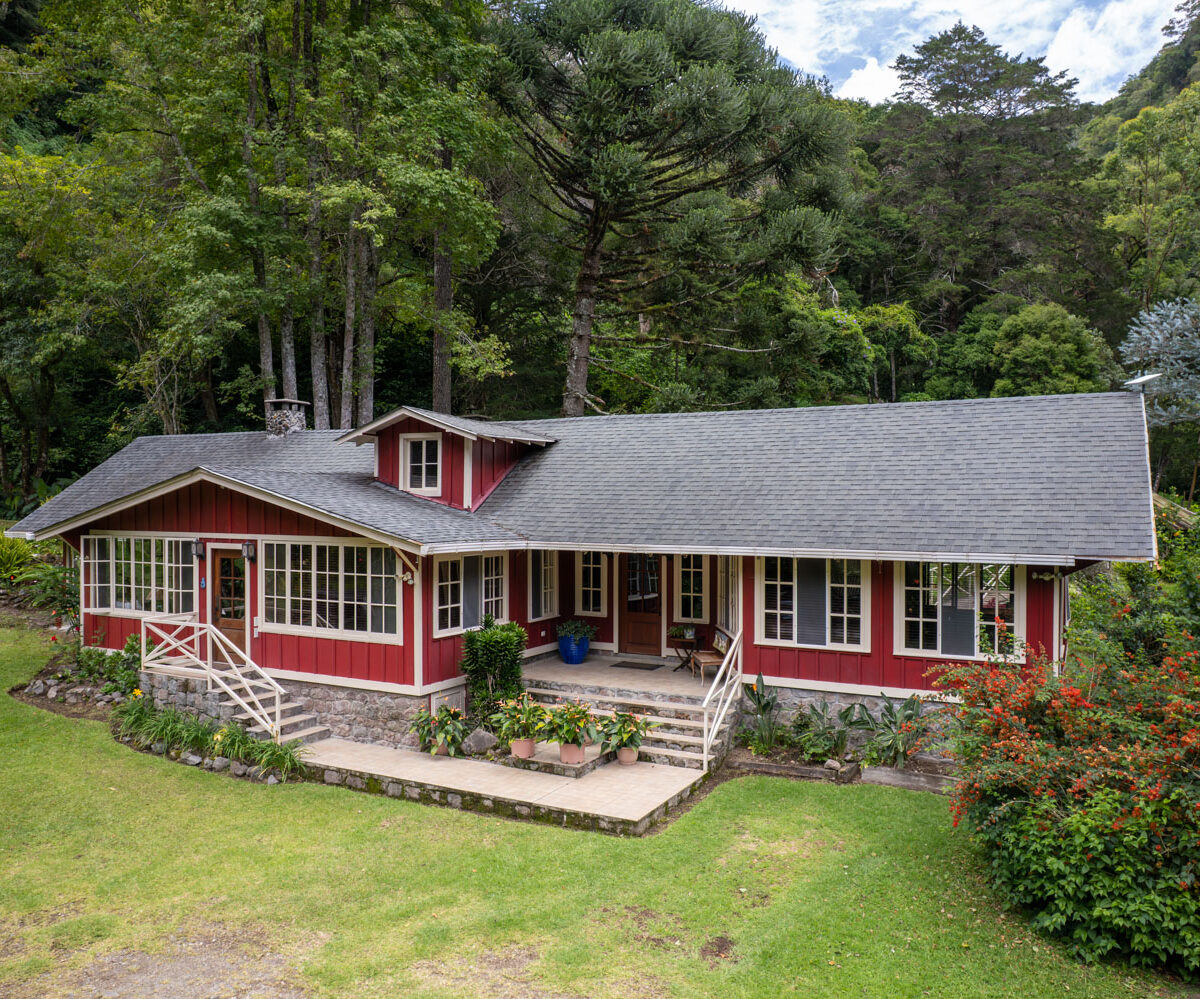 Luxury Mountain Estate in Volcan Panama