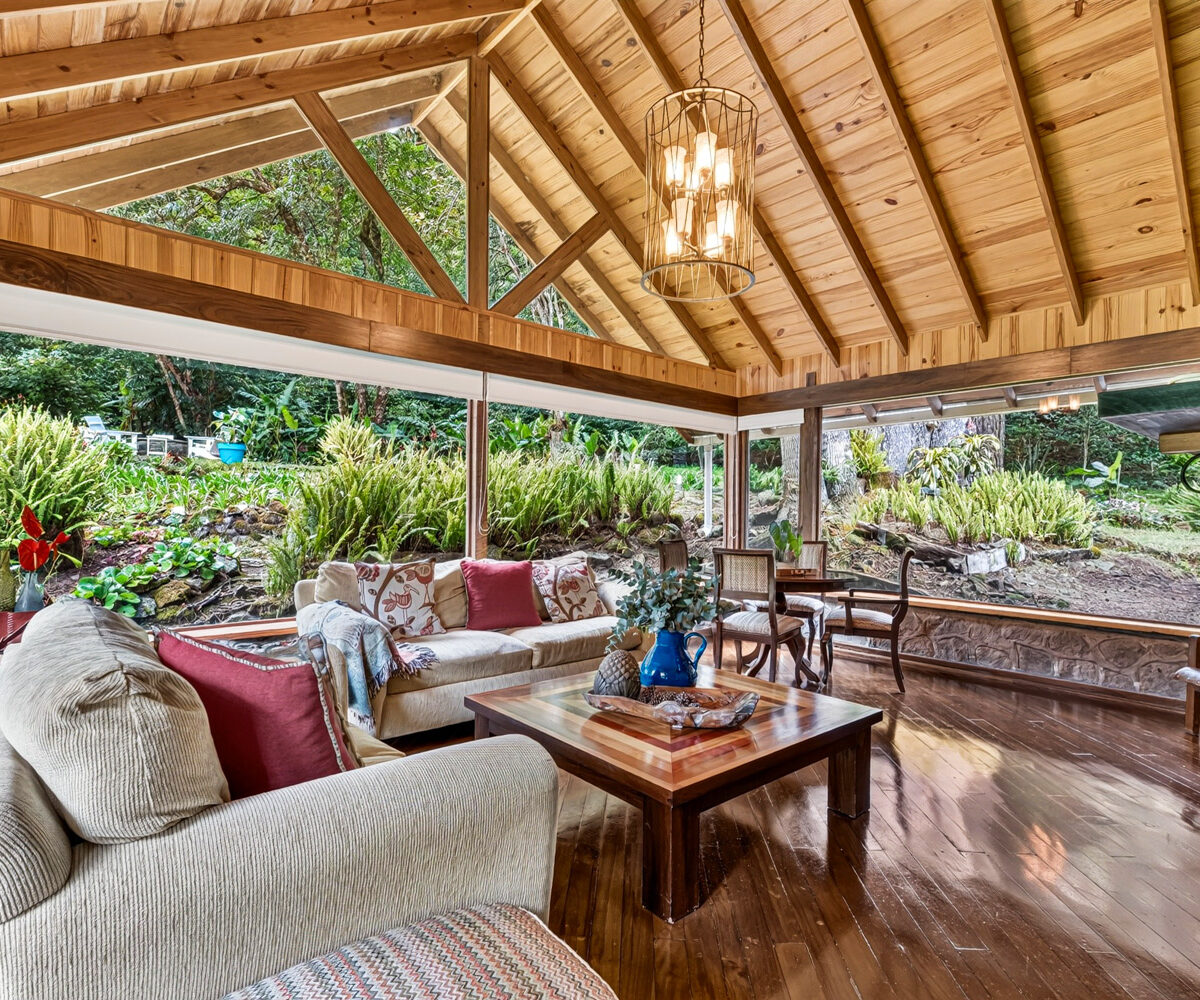 Luxury Mountain Estate in Volcan Panama
