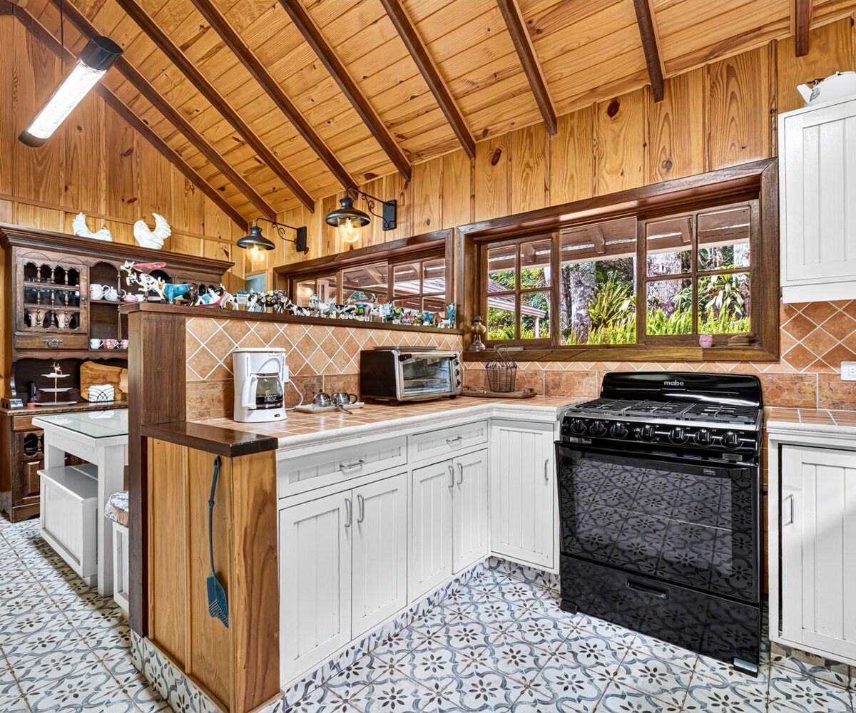 Luxury Mountain Estate in Volcan Panama