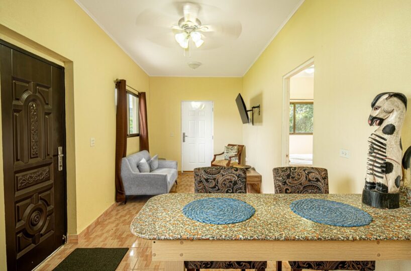 Home with Studio in Alto Boquete