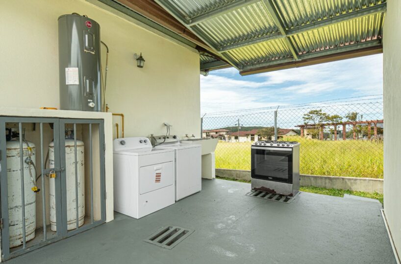 Home with Studio in Alto Boquete