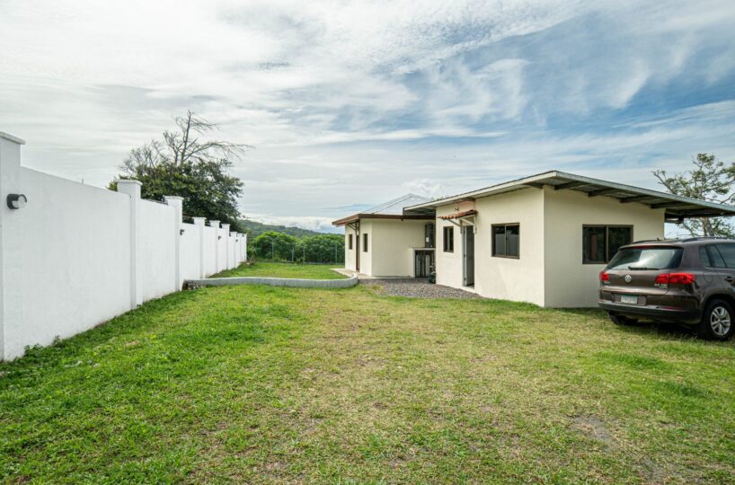 Home with Studio in Alto Boquete