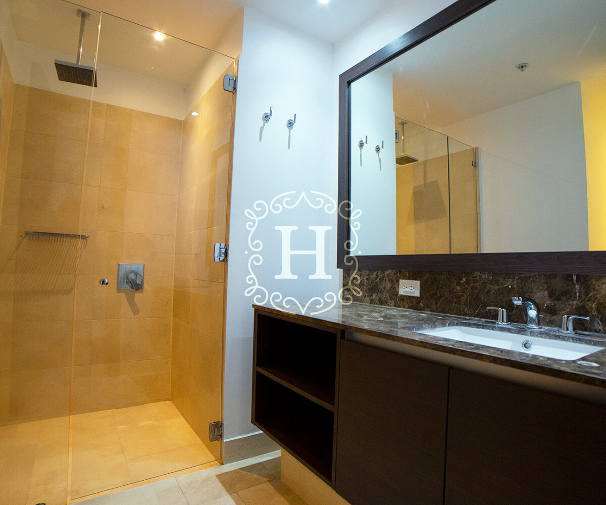 Luxury Apartment in Panama City Panama