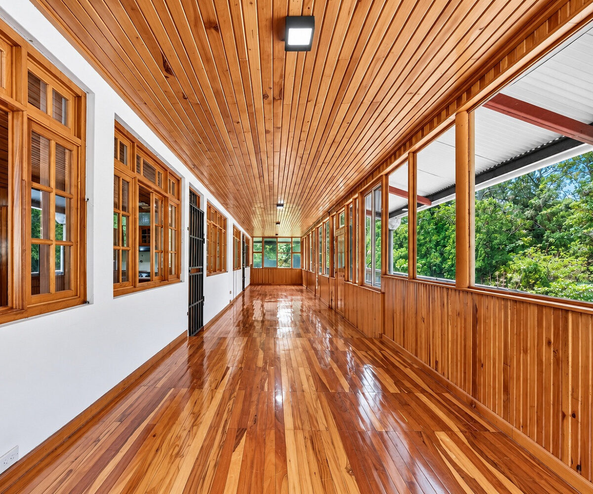 Riverfront Estate in Volcán Panama