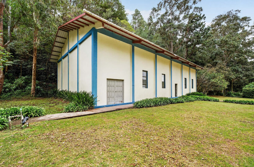 Riverfront Estate in Volcán Panama