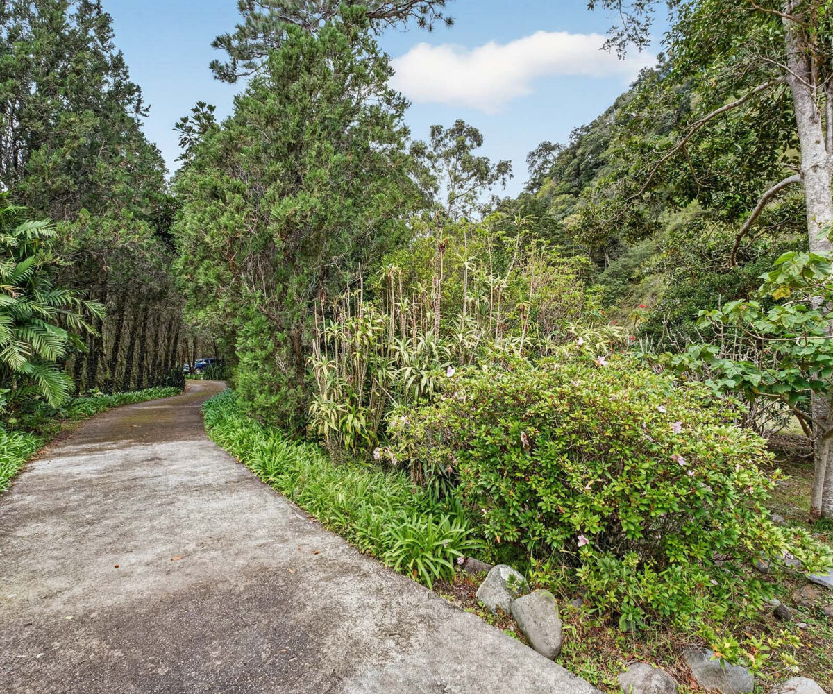 Riverfront Estate in Volcán Panama