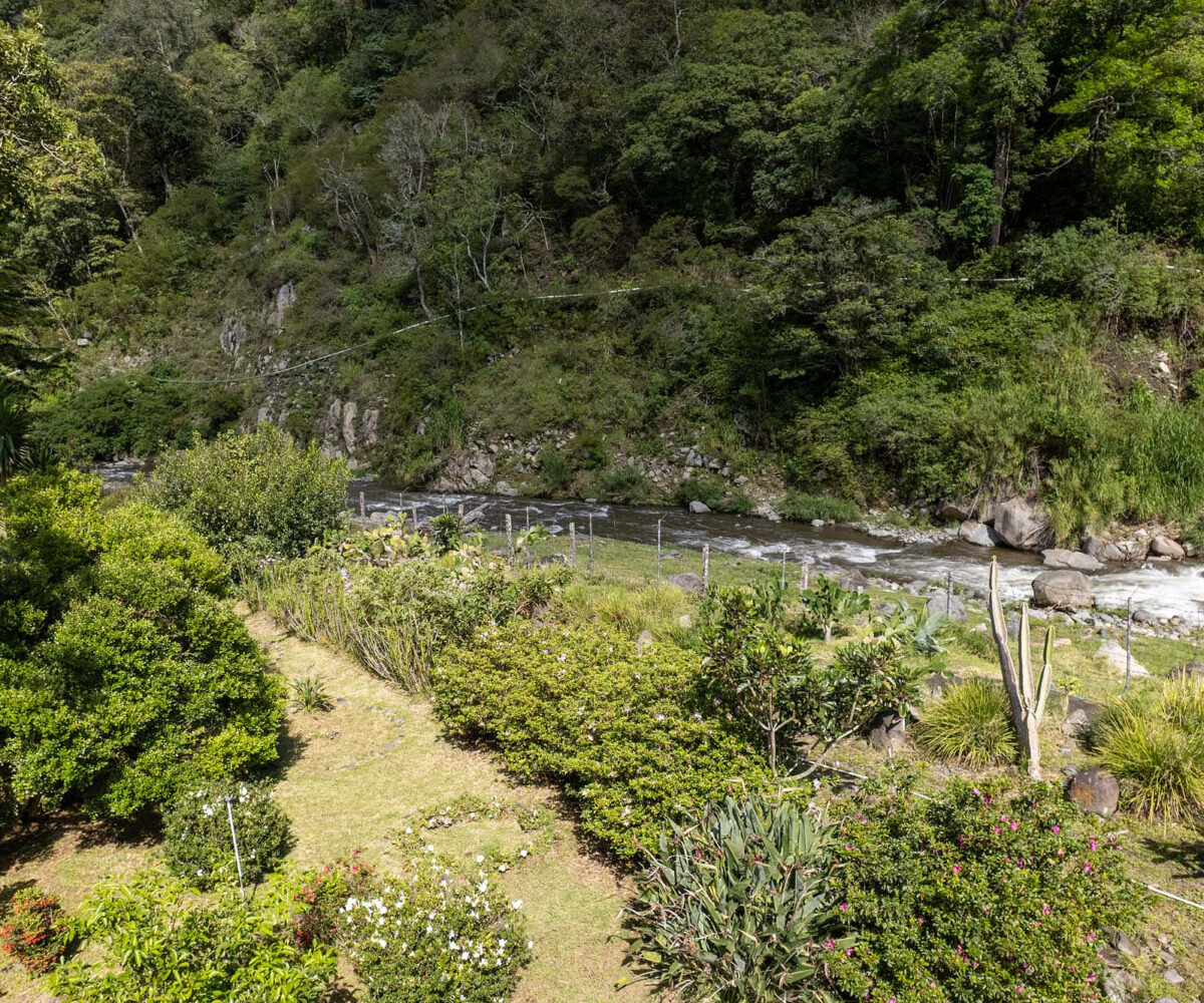 Riverfront Estate in Volcán Panama