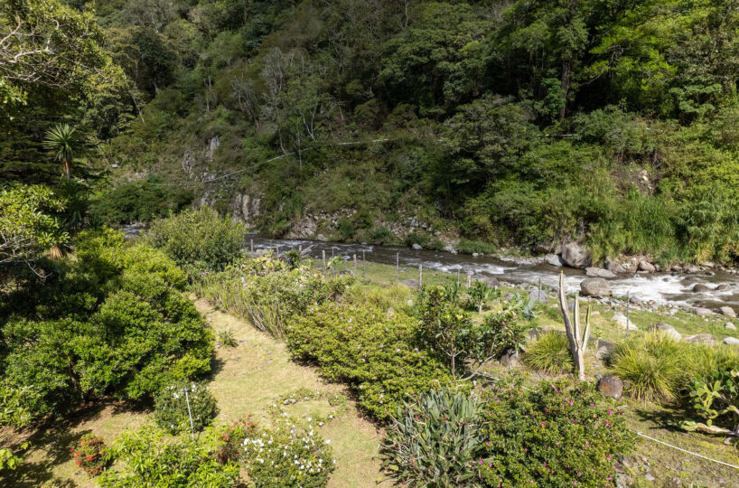 Riverfront Estate in Volcán Panama