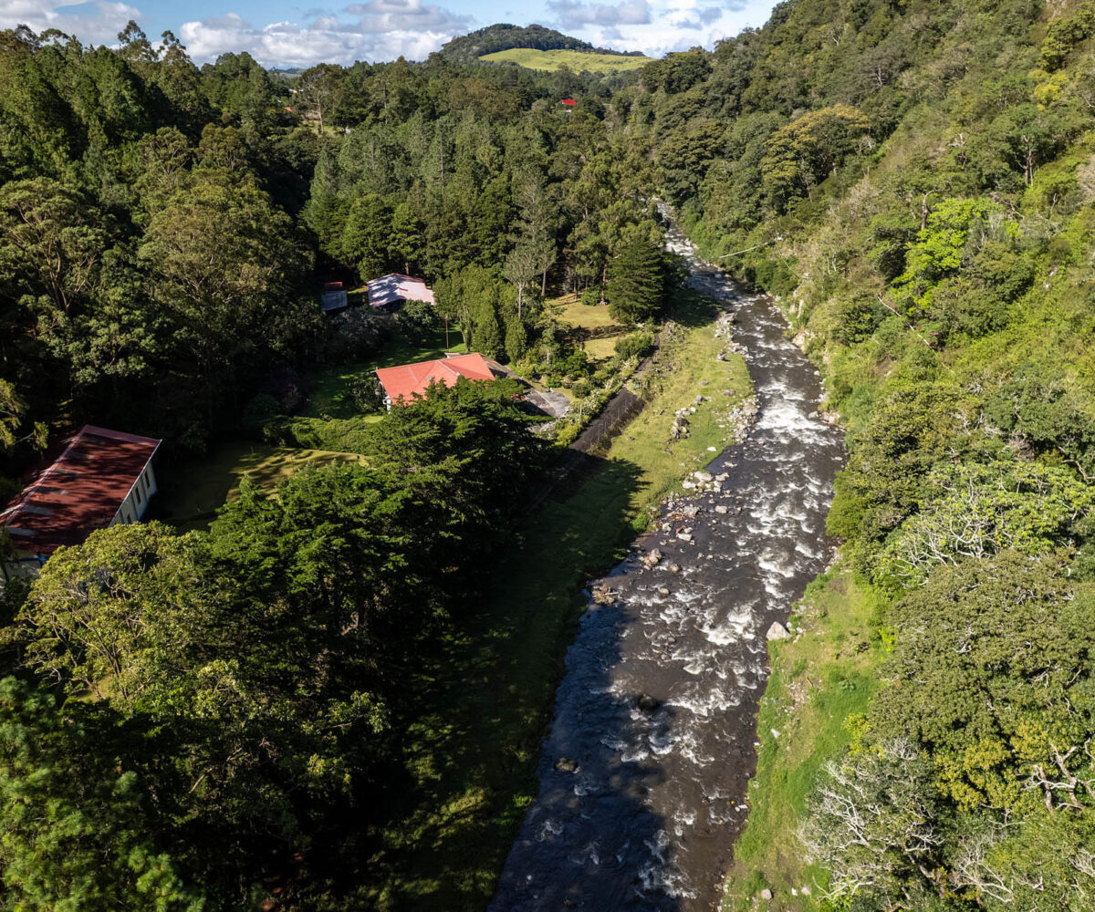 Riverfront Estate in Volcán Panama