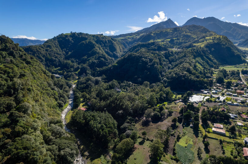 Riverfront Estate in Volcán Panama