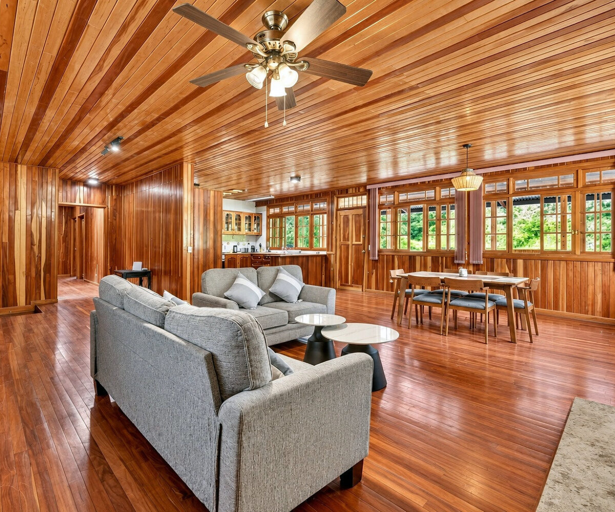Riverfront Estate in Volcán Panama